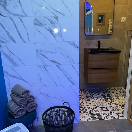 La Nuit De Reve Privatif Jaccuzi Sauna 1